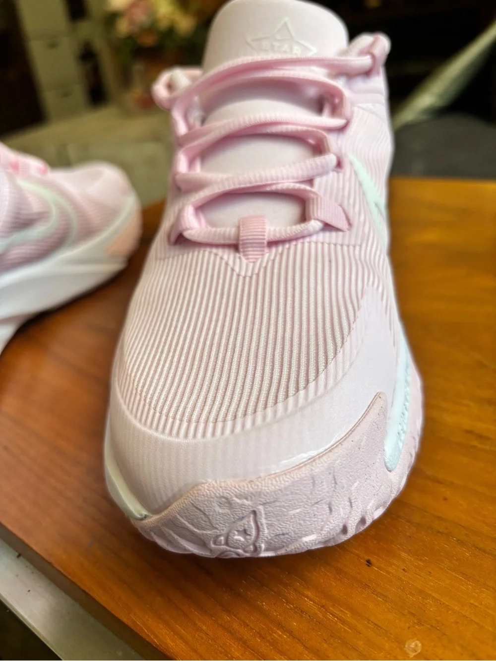 Nike (GS) Size 7Y  Big Kids Star Runner 4 Pink New DX7615-602